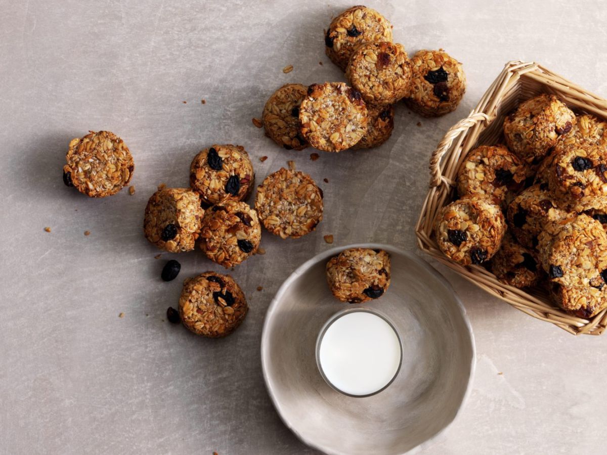 מושלם לפתיחת השבוע: מתכון לחטיפי אנרגיה ביתיים
