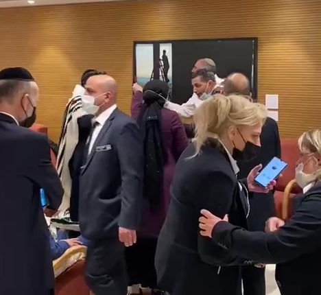 משוגע, חצוף: כמעט מכות בין רוטמן ליו"ר הכנסת. צפו