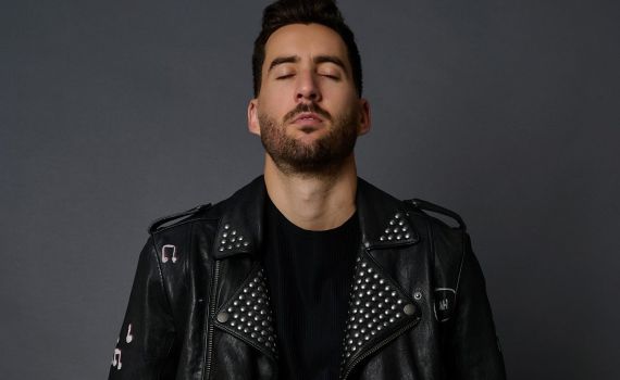 הגילוי של אדיר גץ לסרוגים: "אני מניח תפילין כל יום"