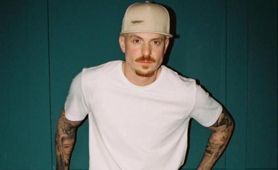 "עכשיו טוב": רביב כנר באלבום חדש, אישי ומרגש