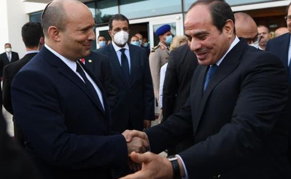 מפגש פסגה: בנט נועד במצרים עם א-סיסי ובן זאיד