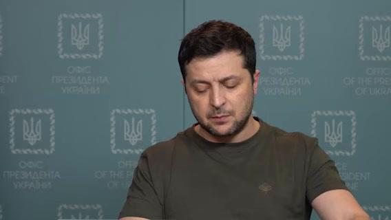 יו"ר בית הנבחרים האמריקאי: "אפשרי שנדרוש מזלנסקי לפרוש"