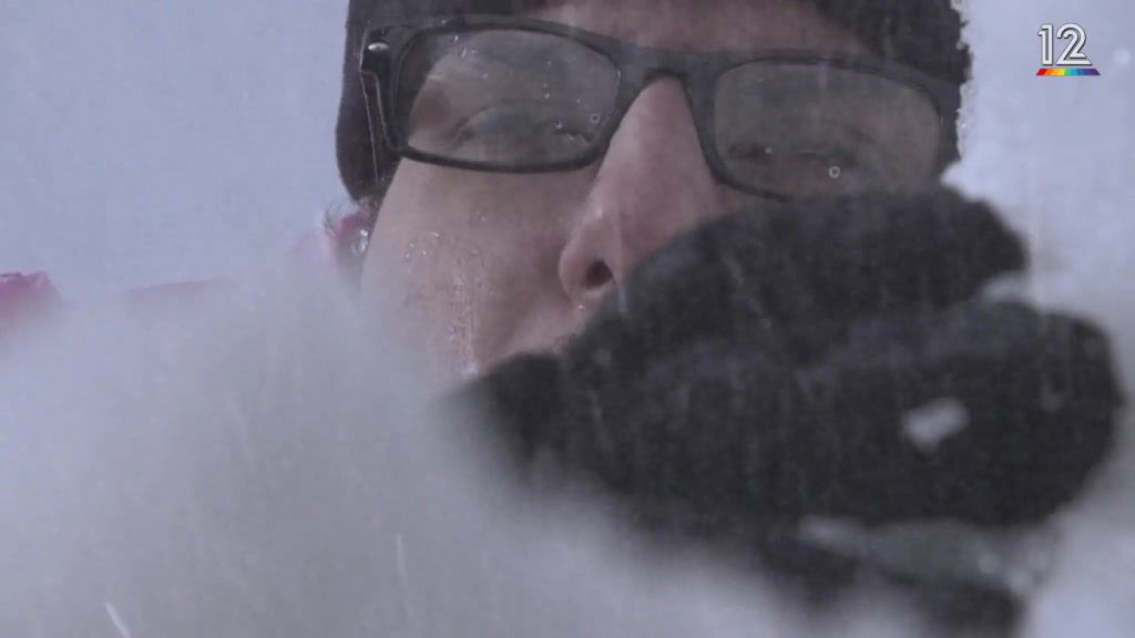 צפו: "כולי קבור מתחת לשלג, ידיים רגליים, ראש"