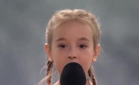 צפו: הביצוע המדהים של הילדה האוקראינית שריגשה את העולם