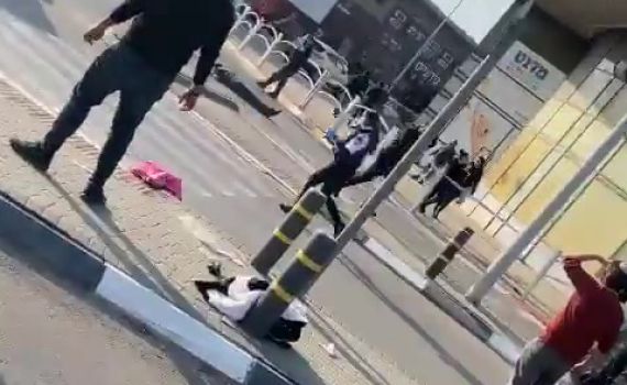 4 הרוגים בפיגוע דקירה בבאר שבע, המחבל נוטרל