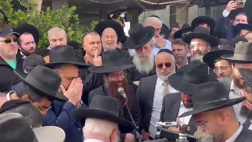 "הוא עטף את הבן שלו קיבל כדורים והציל את הבן"