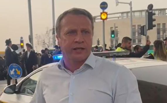 צפו: השר נקלע למחאת הקיצוניים בירושלים