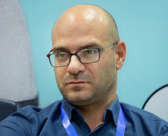 כתב חדשות 12: ההזדמנות האחרונה להוציא אותנו מפה