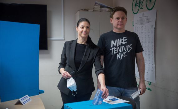 גנץ תקף את מרב מיכאלי; ליאור שליין לא נשאר חייב