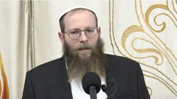 צפו: הרב שמואל אליהו בשיעור משותף עם בנו