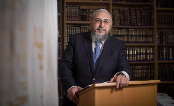 הרב אליהו זייני טועה ומטעה | תגובה