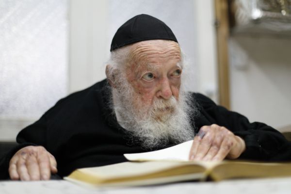 הפגישה החשאית בביתו של הרב חיים קנייבסקי