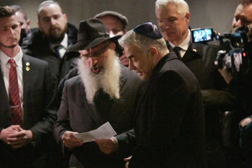 "היה רב גדול": הביקור המפתיע של יאיר לפיד