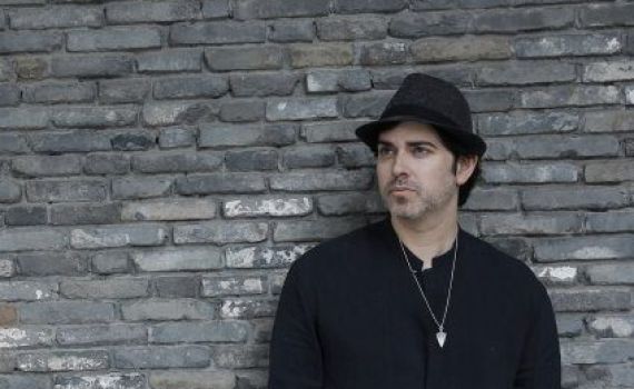 זמר בינלאומי הוציא גרסה מיוחדת לפיוט: "אל מסתתר"