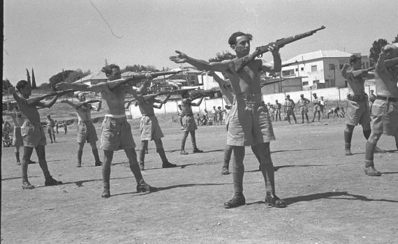 היום בהיסטוריה: הנשק הצ'כי מגיע לישראל