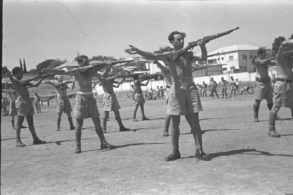 היום בהיסטוריה: הנשק הצ'כי מגיע לישראל