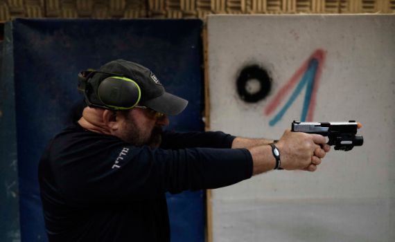 להגביר את הביטחון האישי: כך תוציאו רישיון נשק