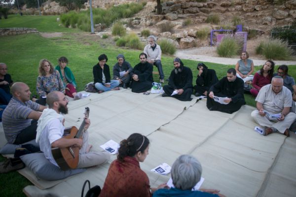 רק שיח בין דתי ייצר הקשבה אמיתית