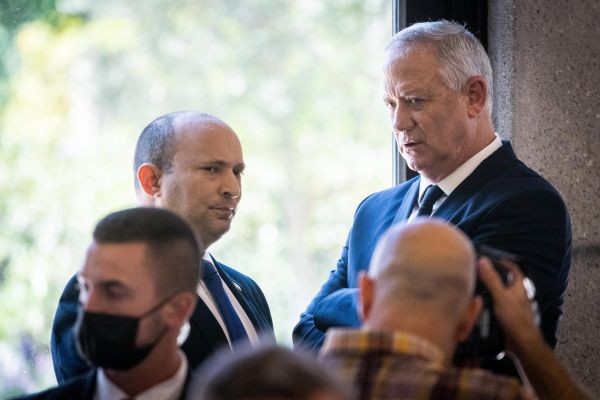 לא סופר את ראש הממשלה? גנץ שוב עושה לבנט תרגיל
