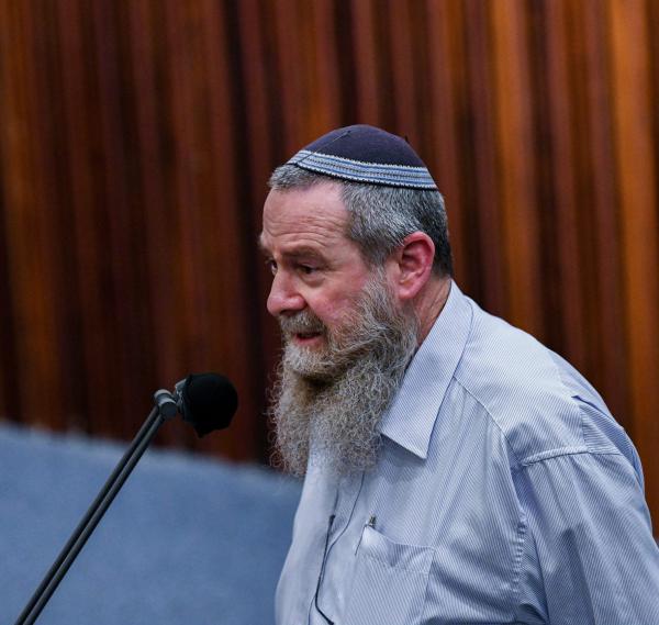 חשיפת סרוגים: מעוז דורש מסער לוח זמנים להחלטה