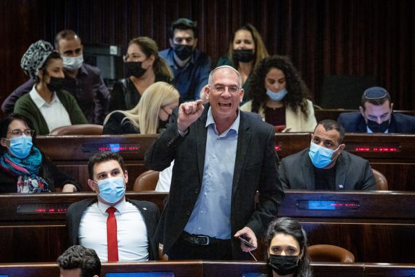 אחרי הבדיקה ב-VAR: שינוי חוק הרבנות לא עבר