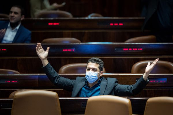 ועדת הכנסת: "אי אפשר לזמן את בנט ושקד כעדים"