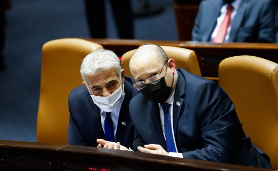 הח"כ פנה בדרישה לעצירת הבניה בביתם של לפיד ובנט