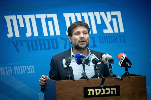 סמוטריץ': "במקום שבעלי תשובה עומדים"