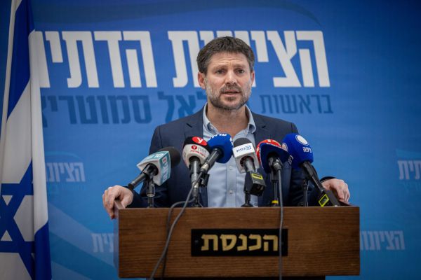 סמוטריץ׳: ״יש 2-3 מנדטים שקשה להם להצביע לנו״