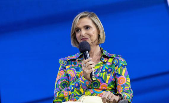 דנה ויס מותקפת ברשת: "מדהים כמה דק העור"