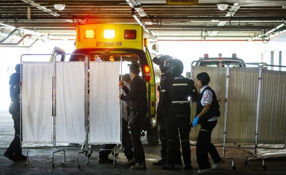 יד בנימין: שלושה נערים נפצעו מנפילה מגובה