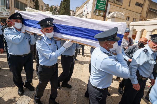 "גיבור לא שוכב בארון": אמיר חורי מובא למנוחות