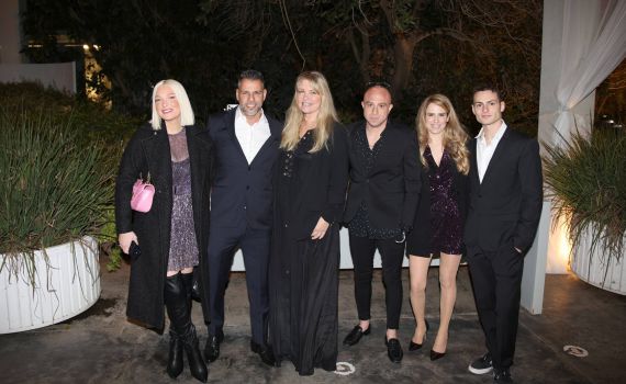 הספר של הסלבס התחתן | הכוכבים התייצבו