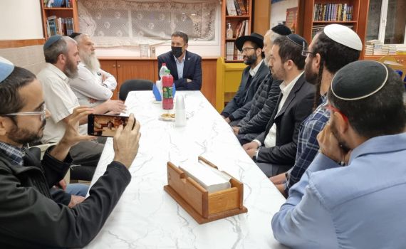 כהנא: "בלתי נתפס שבית כנסת נשרף במרכז הארץ"