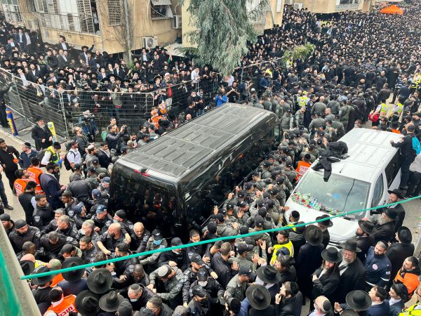 פטירת הרב קנייבסקי אינה סוף עידן