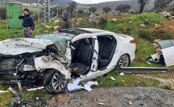 לכוד בתאונת דרכים קשה בבנימין