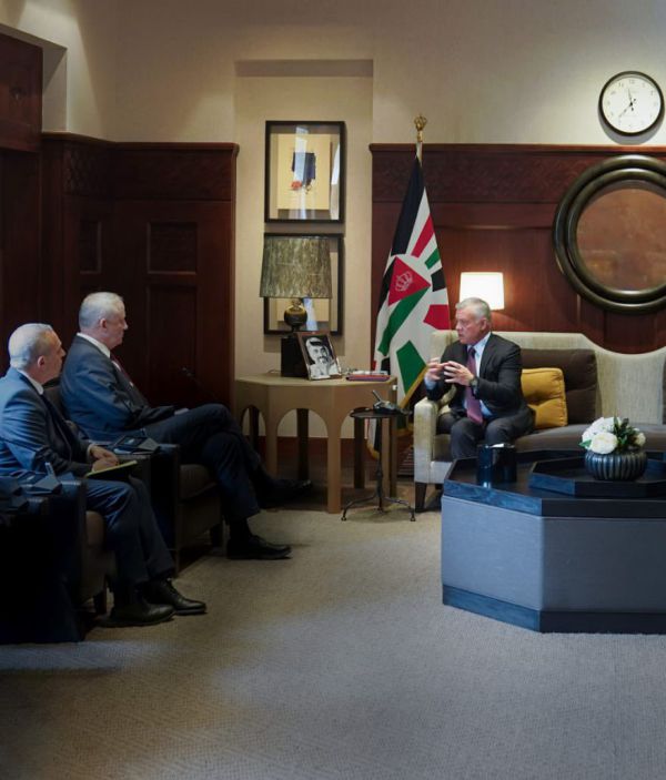 בלי אבו מאזן: גנץ נפגש עם המלך עבדאללה בירדן