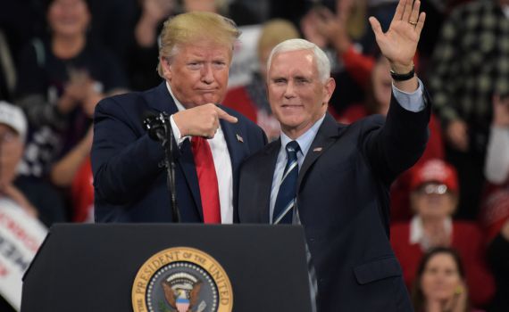 טראמפ: "מייק פנס לא יחזור להיות סגן הנשיא שלי"