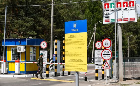 לראשונה: הכנסת מוציאה משלחת לגבול אוקראינה