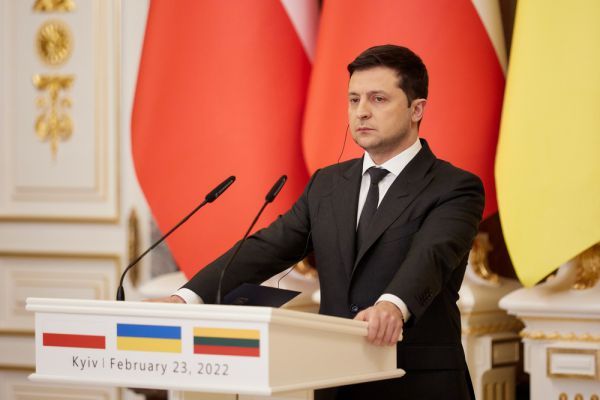 זלנסקי לקונגרס: "זקוקים להגנה, זכרו את פרל הארבור"