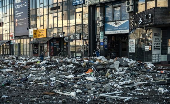 עשרות הרוגים בחרקוב, מריופול נצורה בלי חשמל