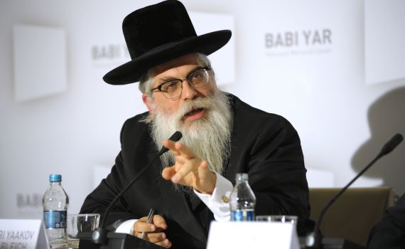 רבה של אוקראינה: "נקרא הערב מגילה ונצפה לישועה"