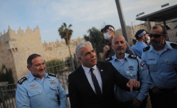 לאחר הביקור של לפיד בשער שכם: חמאס מאיים