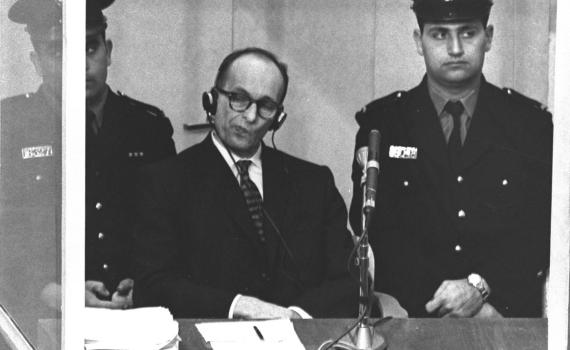 היום בהיסטוריה: נפתח משפטו של אדולף אייכמן