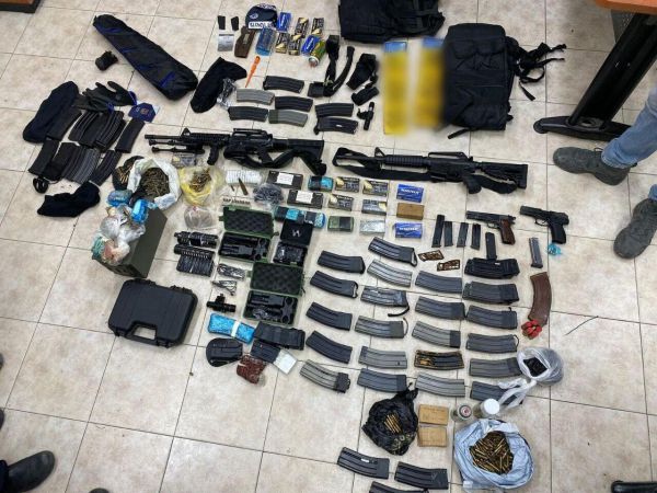 סוכל פיגוע פלילי: 7 חשודים נעצרו עם אמצעי לחימה