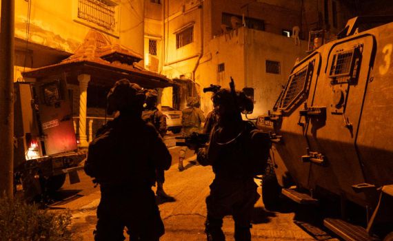 שייטת 13, אגוז וסיירת גולני פשטו על כפר יעבד