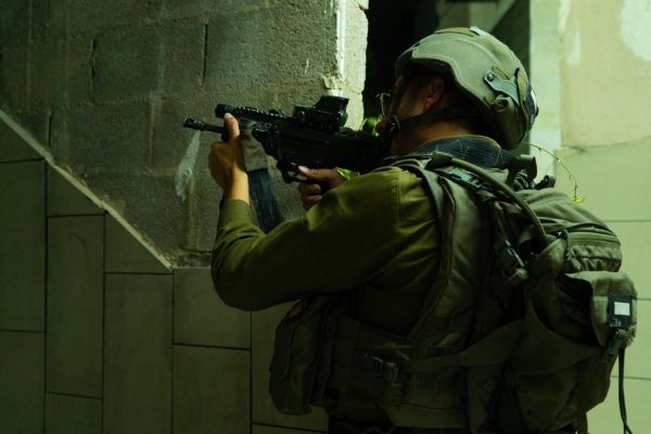 שובר גלים: הפצצות בעזה – מעצר מבוקשים ביו"ש