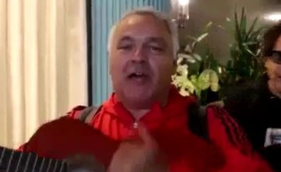 הג'יפסי קינג בגרסה מיוחדת לשיר 'חג גדיא'