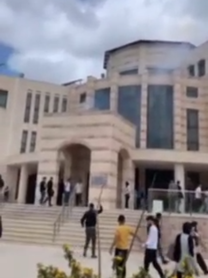 טול-כרם: כוחות הבטחון פשטו על האוניברסיטה