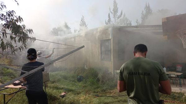 שריפה בגבעת רונן; האש נתפסה באחד הבתים